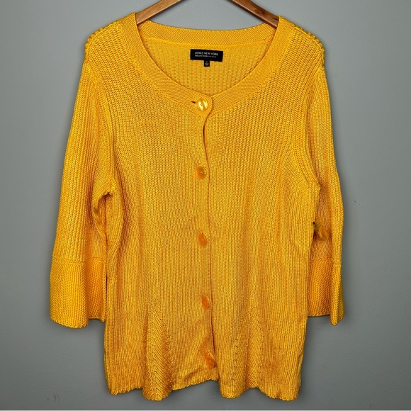 Jones New York Sweaters - NEW Jones New York 3/4 sleeve sunflower knitted button front cardigan sweater 1X